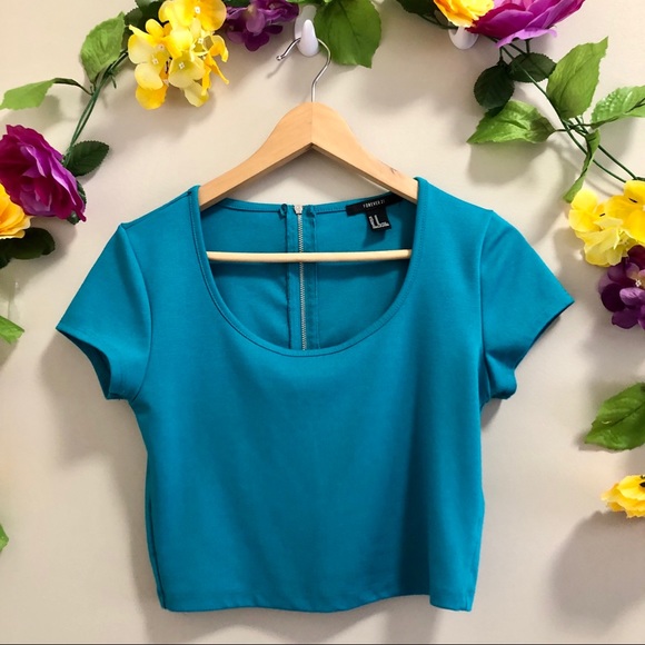 Forever 21 Tops - 4/$20☀️ Forever 21 Turquoise crop Top